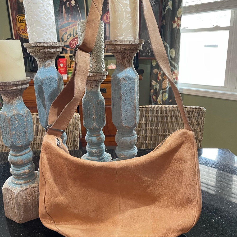 Vilenca Holland soft leather crossbody